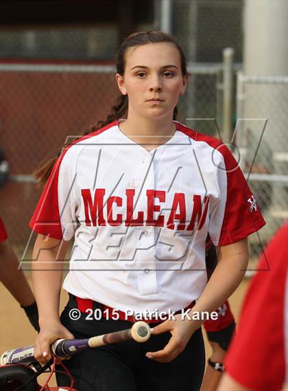 Thumbnail 3 in Washington-Lee @ McLean (VHSL 6A Conf 6 Quarterfinal) photogallery.