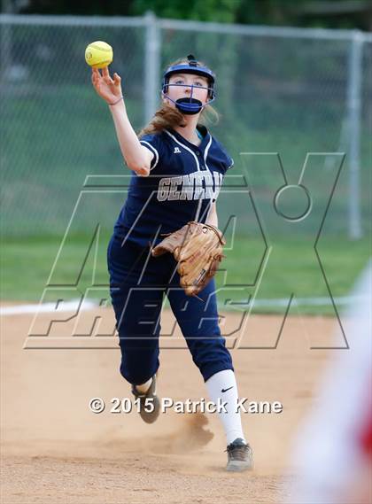 Thumbnail 3 in Washington-Lee @ McLean (VHSL 6A Conf 6 Quarterfinal) photogallery.