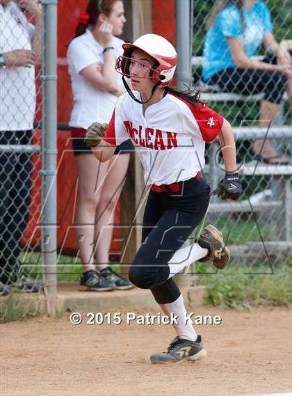 Thumbnail 2 in Washington-Lee @ McLean (VHSL 6A Conf 6 Quarterfinal) photogallery.