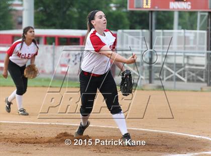 Thumbnail 2 in Washington-Lee @ McLean (VHSL 6A Conf 6 Quarterfinal) photogallery.