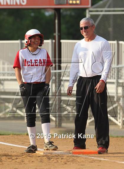 Thumbnail 1 in Washington-Lee @ McLean (VHSL 6A Conf 6 Quarterfinal) photogallery.