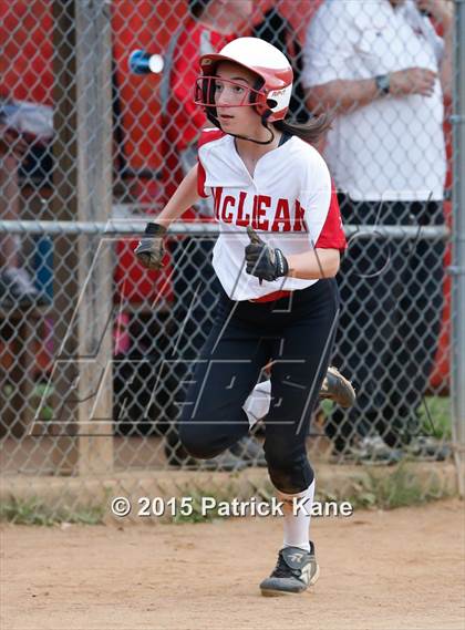 Thumbnail 2 in Washington-Lee @ McLean (VHSL 6A Conf 6 Quarterfinal) photogallery.