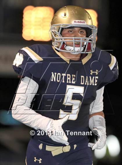 Thumbnail 2 in Oaks Christian @ Notre Dame photogallery.