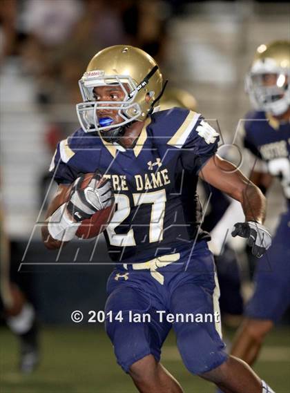 Thumbnail 3 in Oaks Christian @ Notre Dame photogallery.