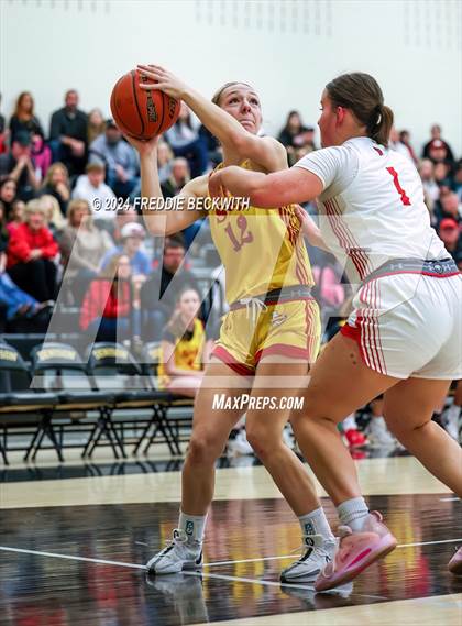 Thumbnail 3 in Pottsboro vs. S & S Consolidated (UIL 3A Area Playoff) photogallery.