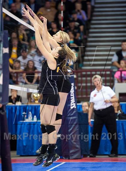Thumbnail 2 in Fleming vs. Caliche (CHSAA 1A Championship) photogallery.
