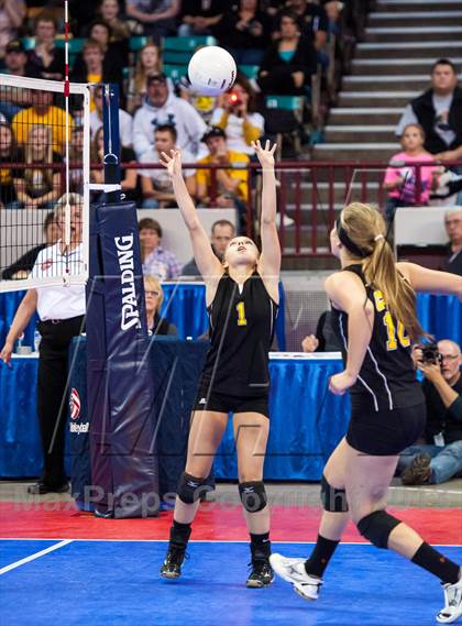 Thumbnail 2 in Fleming vs. Caliche (CHSAA 1A Championship) photogallery.