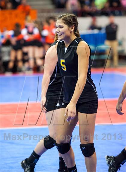 Thumbnail 3 in Fleming vs. Caliche (CHSAA 1A Championship) photogallery.
