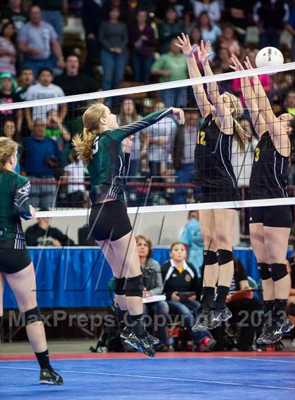 Thumbnail 3 in Fleming vs. Caliche (CHSAA 1A Championship) photogallery.
