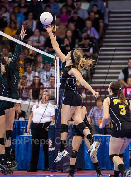 Thumbnail 2 in Fleming vs. Caliche (CHSAA 1A Championship) photogallery.