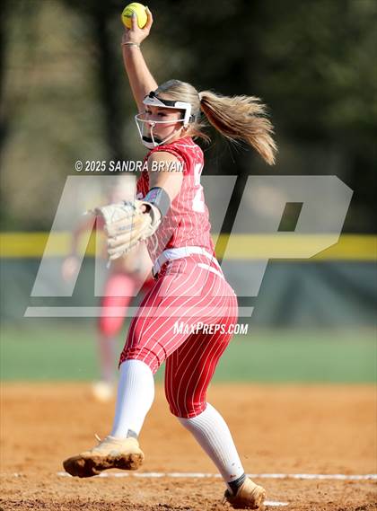 Thumbnail 2 in Charlotte Catholic @ Independence photogallery.