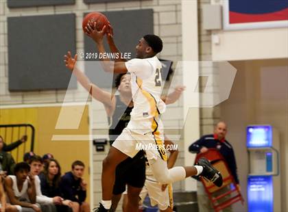Thumbnail 3 in Moreau Catholic @ Bishop O'Dowd (CIF NCS D2 Final) photogallery.