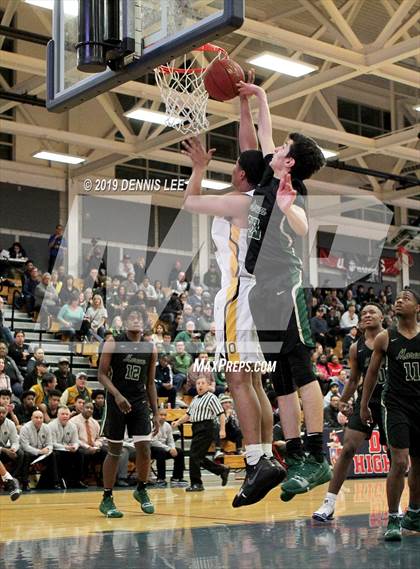 Thumbnail 2 in Moreau Catholic @ Bishop O'Dowd (CIF NCS D2 Final) photogallery.