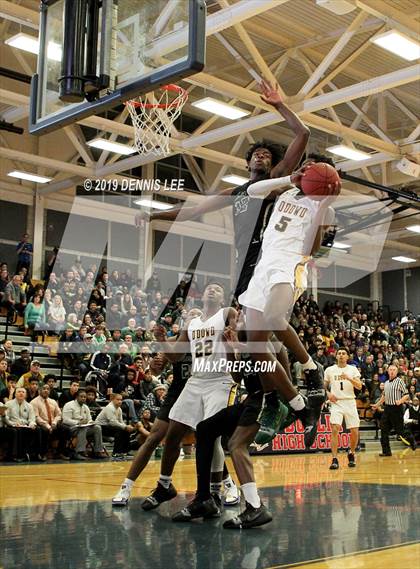 Thumbnail 1 in Moreau Catholic @ Bishop O'Dowd (CIF NCS D2 Final) photogallery.