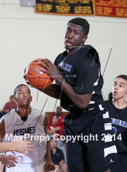 Thumbnail 3 in Windward vs. Chino Hills (Fairfax State Preview) photogallery.