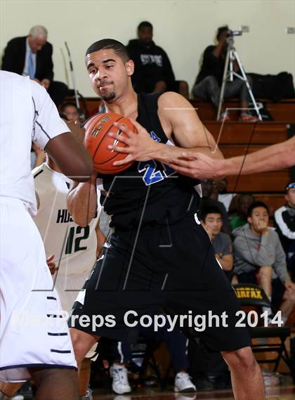 Thumbnail 2 in Windward vs. Chino Hills (Fairfax State Preview) photogallery.