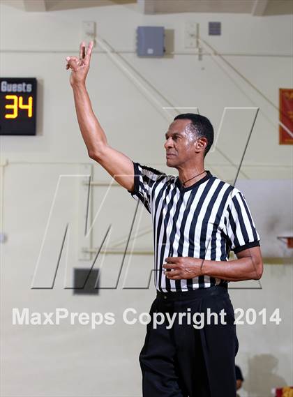Thumbnail 2 in Windward vs. Chino Hills (Fairfax State Preview) photogallery.