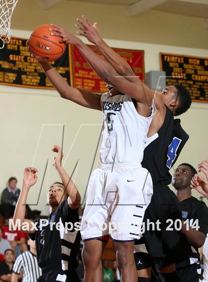Thumbnail 2 in Windward vs. Chino Hills (Fairfax State Preview) photogallery.