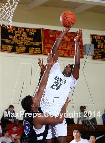 Thumbnail 2 in Windward vs. Chino Hills (Fairfax State Preview) photogallery.