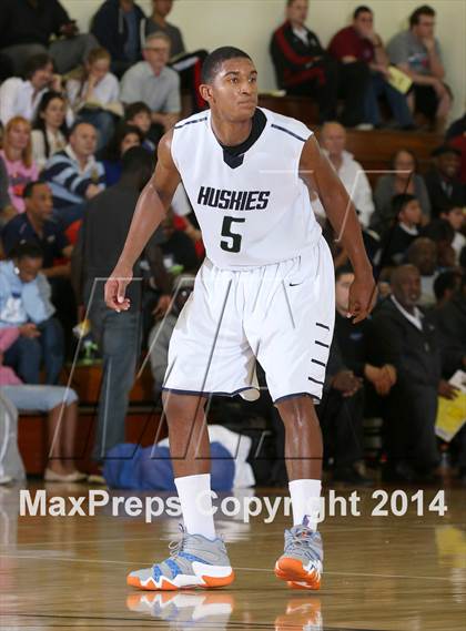 Thumbnail 3 in Windward vs. Chino Hills (Fairfax State Preview) photogallery.