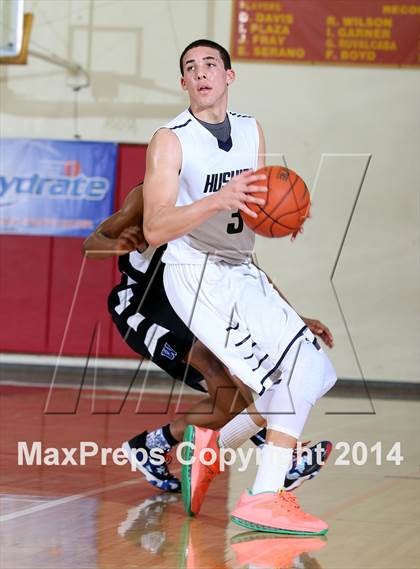 Thumbnail 3 in Windward vs. Chino Hills (Fairfax State Preview) photogallery.