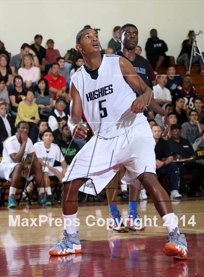 Thumbnail 3 in Windward vs. Chino Hills (Fairfax State Preview) photogallery.