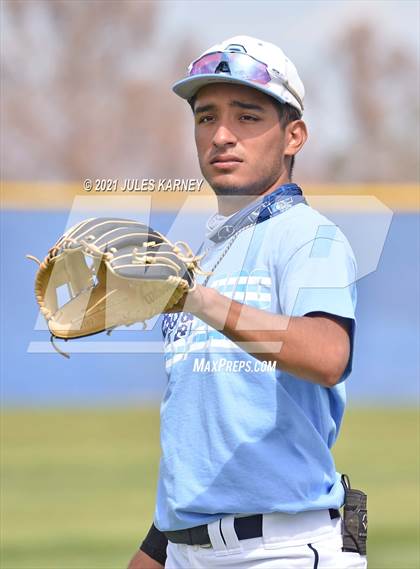 Thumbnail 1 in Centennial vs Arbor View photogallery.