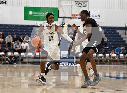 Thumbnail 3 in Lewisville vs St. Thomas More (Metro Classic) photogallery.