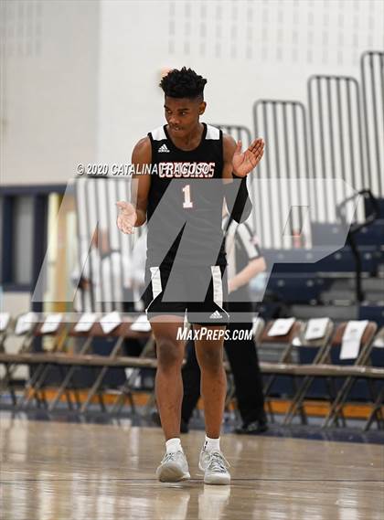 Thumbnail 3 in Lewisville vs St. Thomas More (Metro Classic) photogallery.