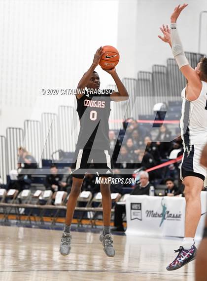 Thumbnail 3 in Lewisville vs St. Thomas More (Metro Classic) photogallery.