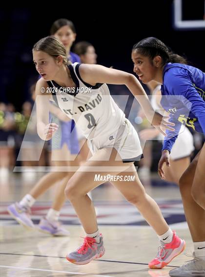 Thumbnail 2 in Baboquivari vs St. David (MLK Basketball Classic) photogallery.