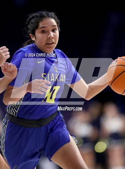 Thumbnail 2 in Baboquivari vs St. David (MLK Basketball Classic) photogallery.