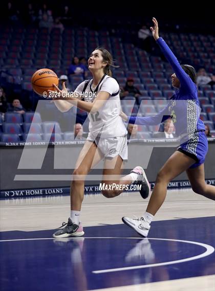 Thumbnail 3 in Baboquivari vs St. David (MLK Basketball Classic) photogallery.