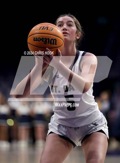 Thumbnail 1 in Baboquivari vs St. David (MLK Basketball Classic) photogallery.