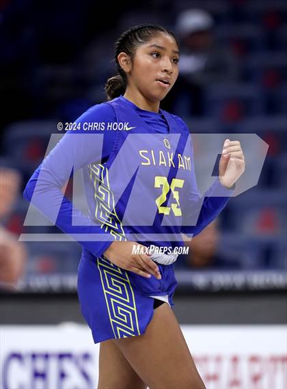 Thumbnail 2 in Baboquivari vs St. David (MLK Basketball Classic) photogallery.