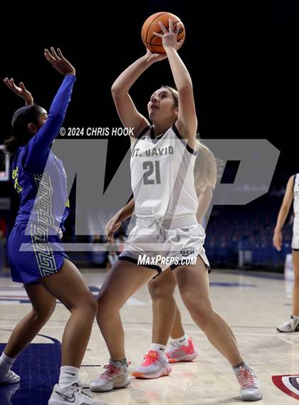 Thumbnail 3 in Baboquivari vs St. David (MLK Basketball Classic) photogallery.