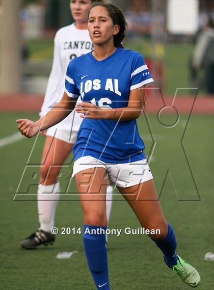 Thumbnail 3 in Canyon vs Los Alamitos (Mater Dei Premier Invitational) photogallery.