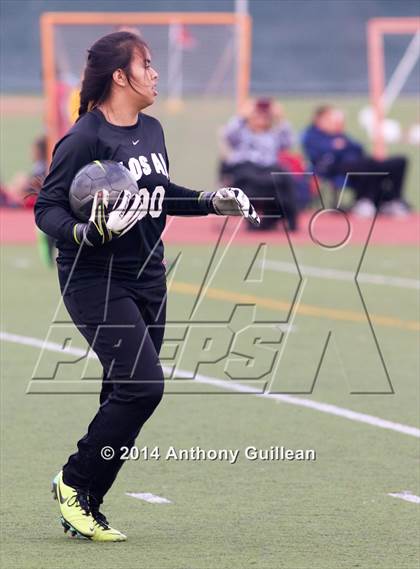 Thumbnail 3 in Canyon vs Los Alamitos (Mater Dei Premier Invitational) photogallery.