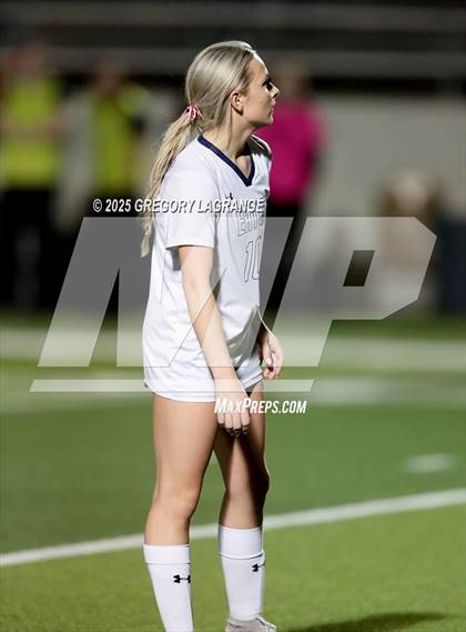 Thumbnail 1 in V.R. Eaton vs Southlake Carroll photogallery.