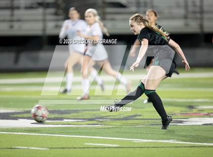 Thumbnail 2 in V.R. Eaton vs Southlake Carroll photogallery.