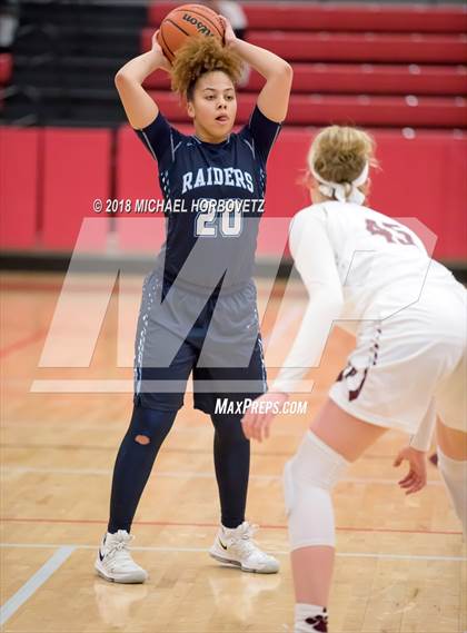 Thumbnail 1 in Plano vs. Bell (UIL 6A Bi-District Playoff) photogallery.