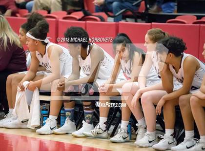 Thumbnail 2 in Plano vs. Bell (UIL 6A Bi-District Playoff) photogallery.