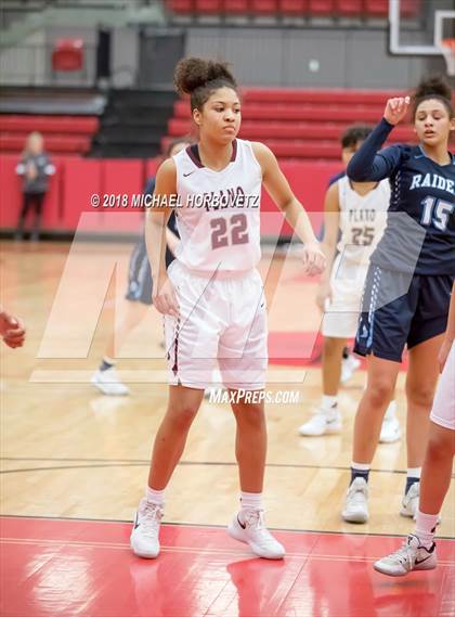 Thumbnail 2 in Plano vs. Bell (UIL 6A Bi-District Playoff) photogallery.