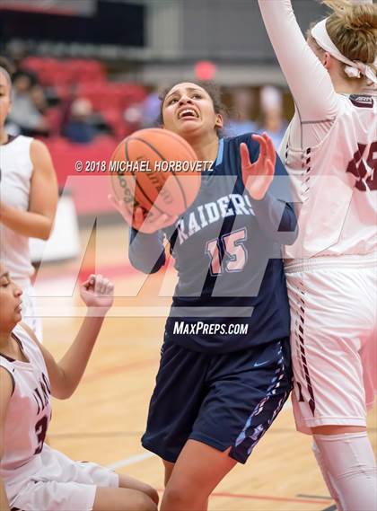 Thumbnail 2 in Plano vs. Bell (UIL 6A Bi-District Playoff) photogallery.
