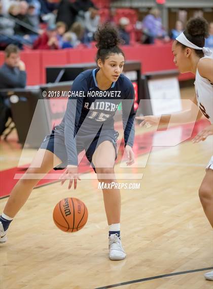 Thumbnail 2 in Plano vs. Bell (UIL 6A Bi-District Playoff) photogallery.