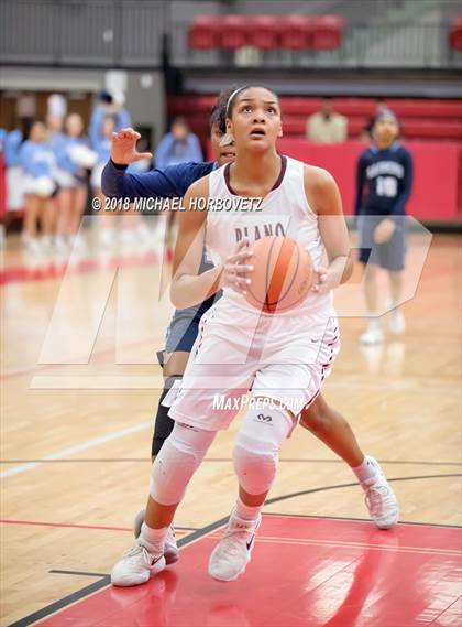 Thumbnail 3 in Plano vs. Bell (UIL 6A Bi-District Playoff) photogallery.