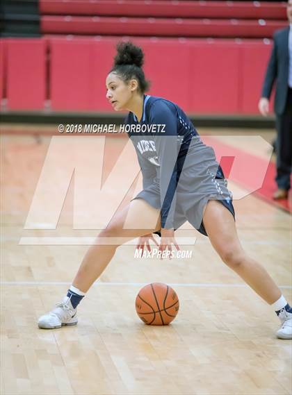 Thumbnail 3 in Plano vs. Bell (UIL 6A Bi-District Playoff) photogallery.