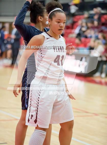 Thumbnail 3 in Plano vs. Bell (UIL 6A Bi-District Playoff) photogallery.