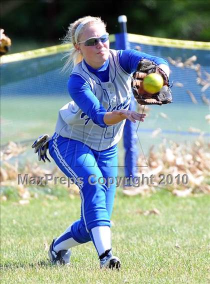 Thumbnail 2 in Cedar Crest @ Penn Manor photogallery.