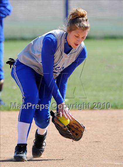 Thumbnail 3 in Cedar Crest @ Penn Manor photogallery.